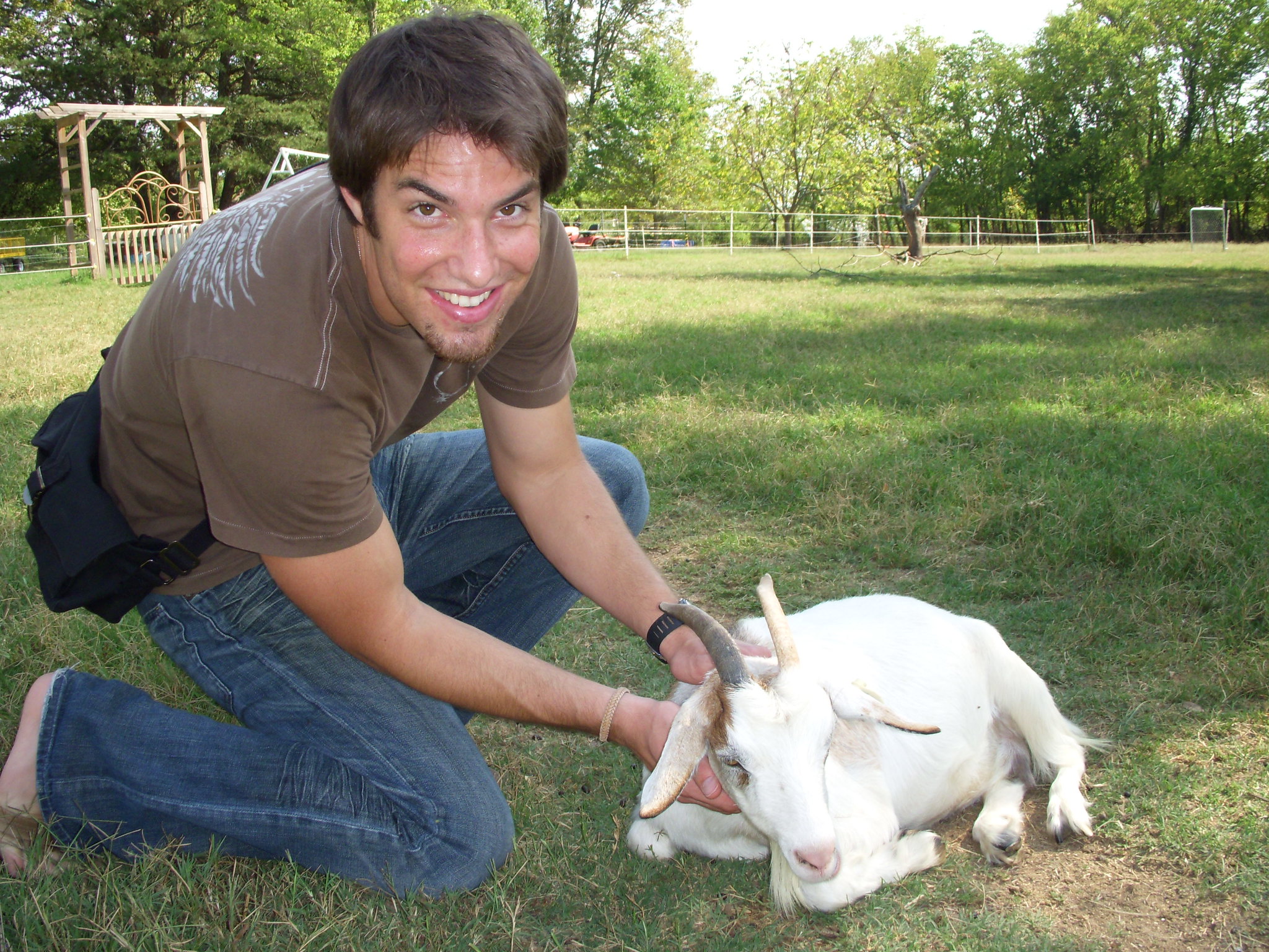 zach hubbell fainting goat